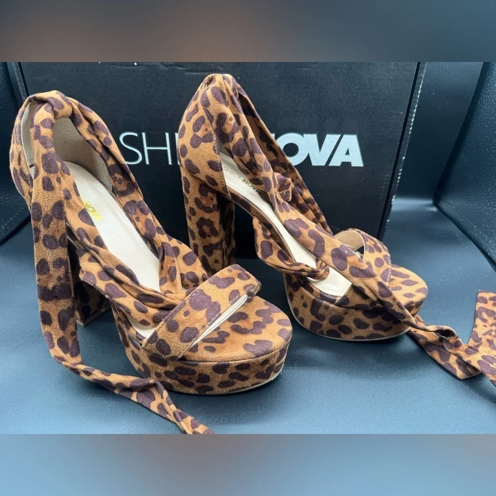 Fashion Nova Brown Platform Sandals Leopard Print